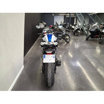 BMW F