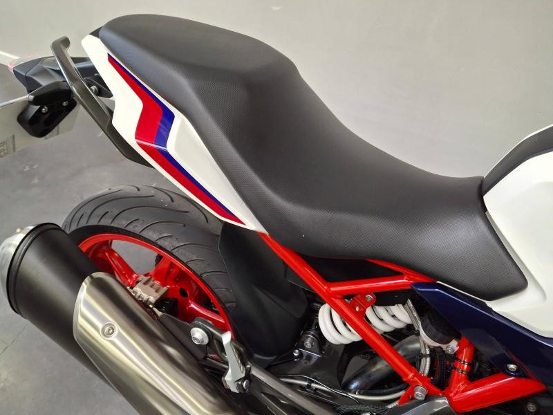 BMW G