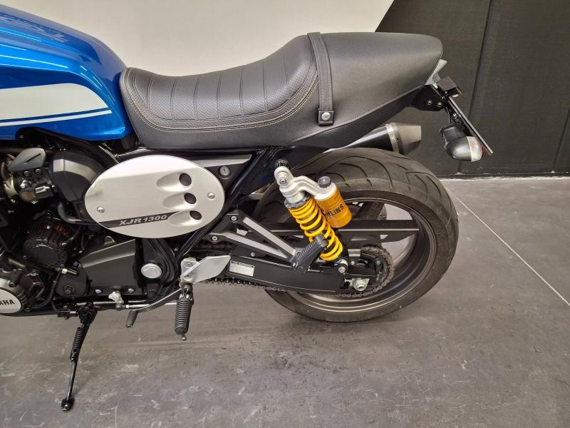 YAMAHA XJR