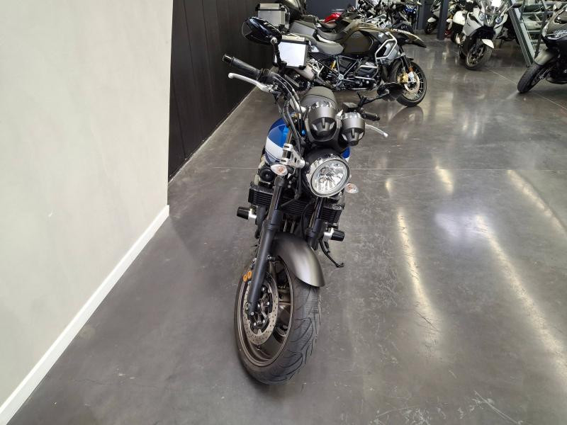 YAMAHA XJR
