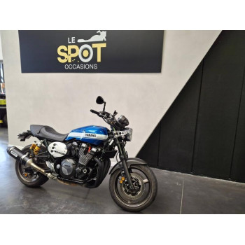 YAMAHA XJR