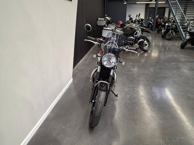 TRIUMPH Bonneville
