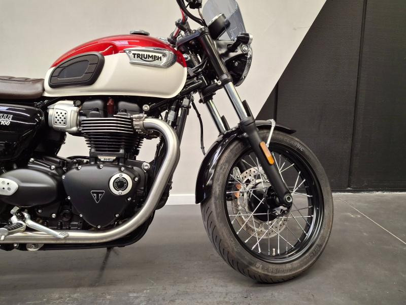 TRIUMPH Bonneville