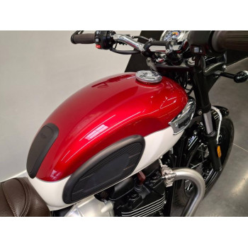 TRIUMPH Bonneville