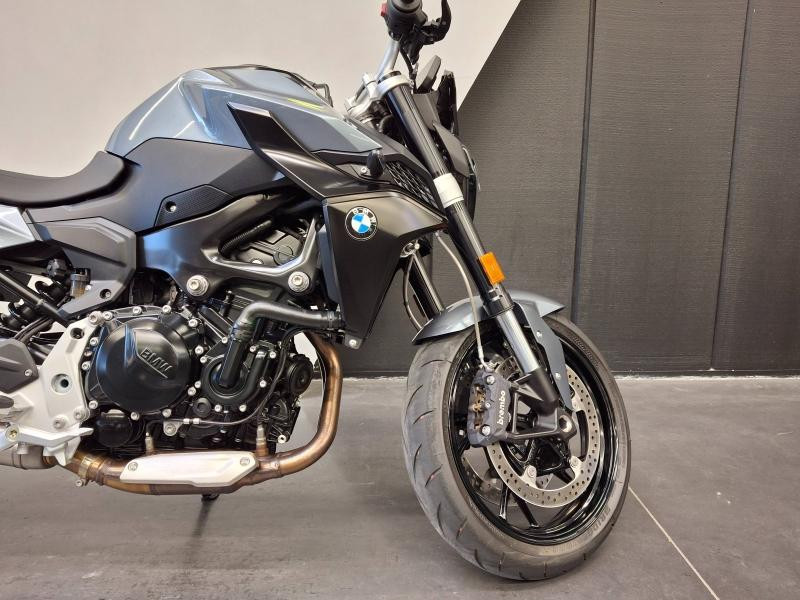 BMW F