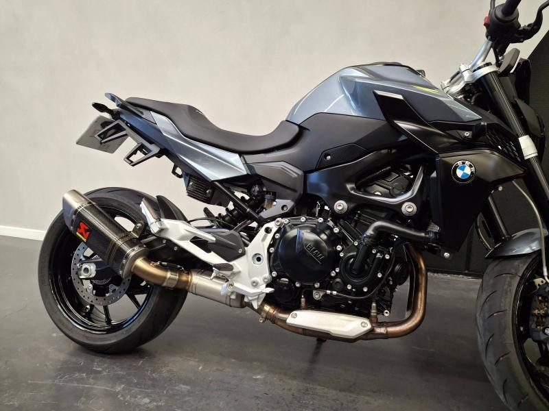 BMW F