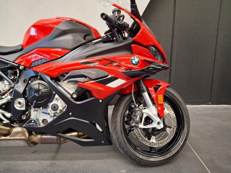 BMW S