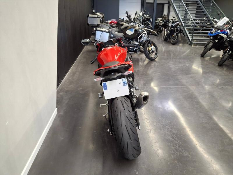 BMW S