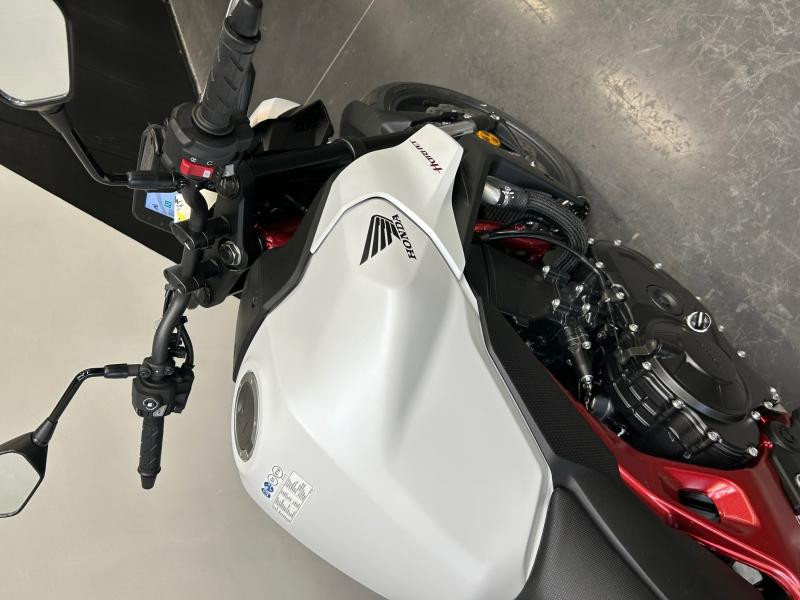 HONDA CB