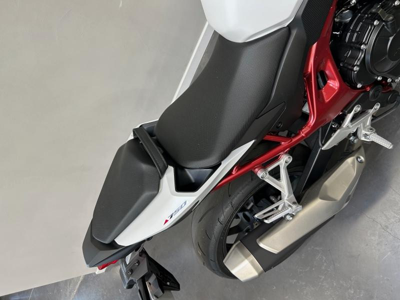 HONDA CB