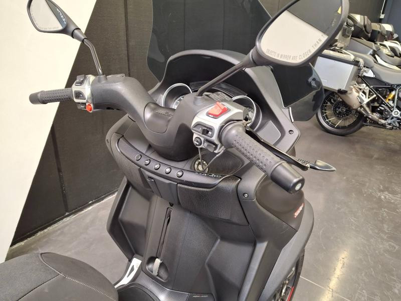 PIAGGIO MP3